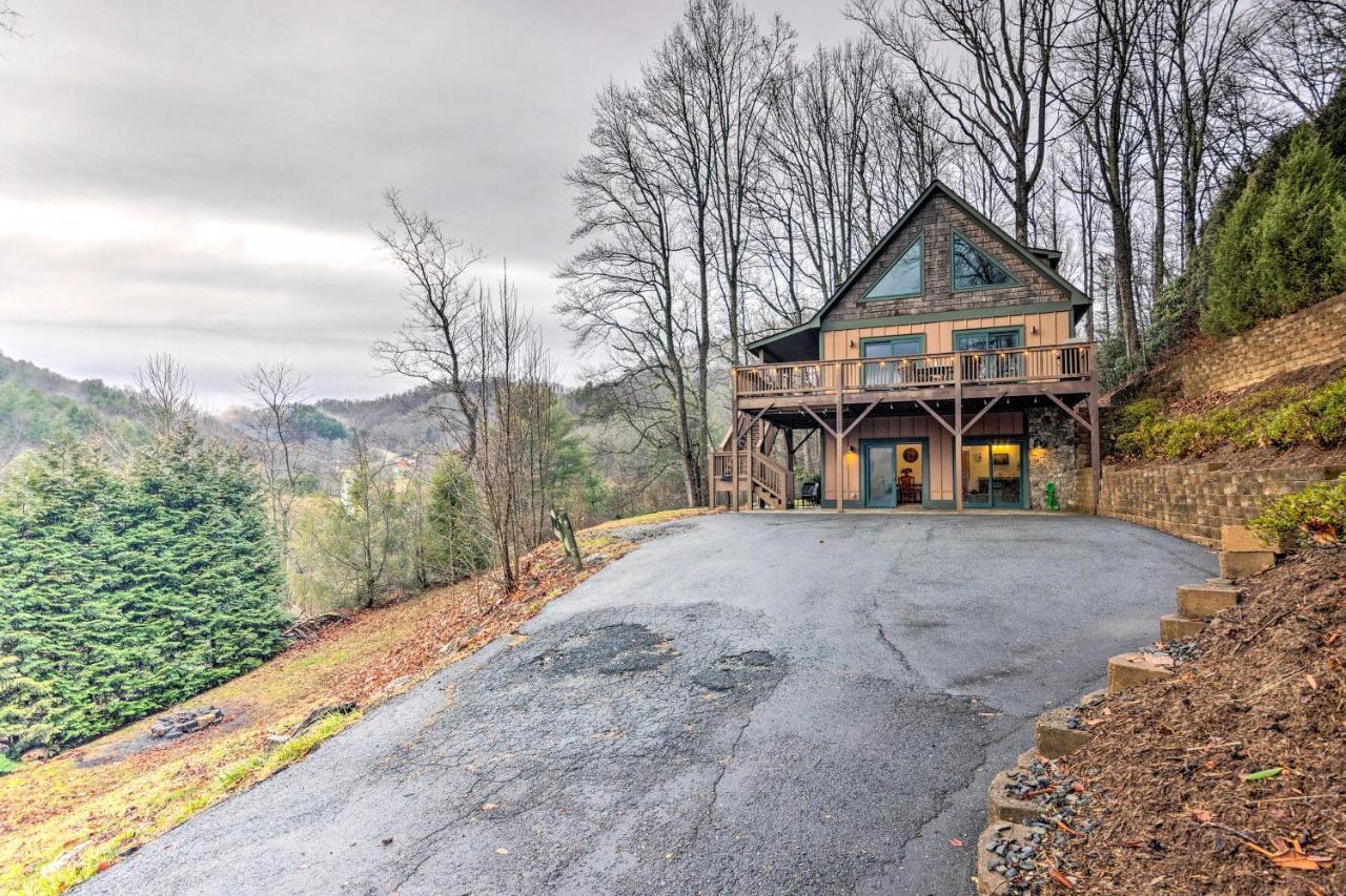 Mountain Cabin With Fire Pit, Walk To Golf And Fishing Vilas Екстериор снимка
